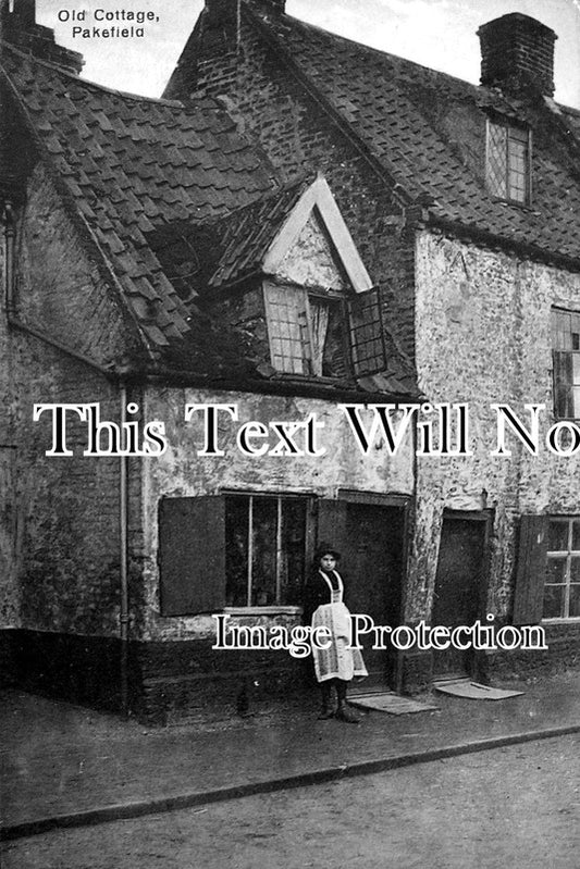 SF 538 - Old Cottage, Pakefield, Suffolk c1914