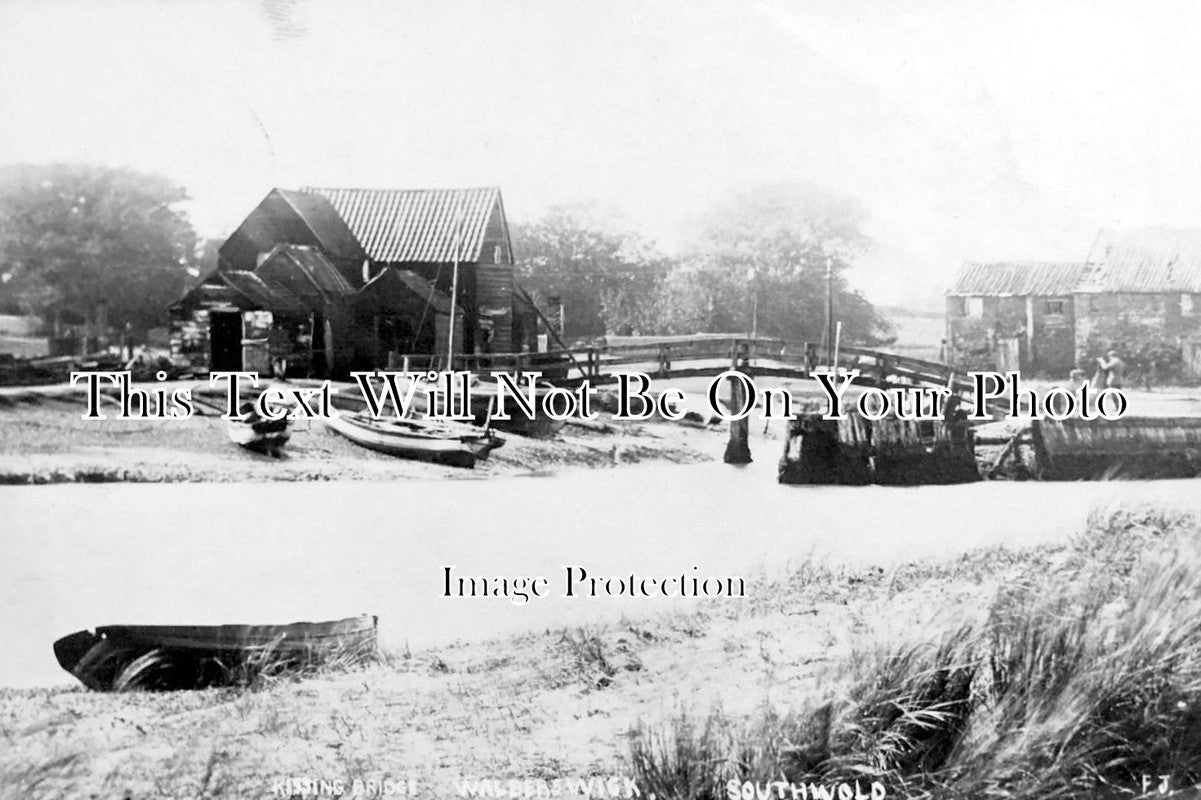 SF 656 - Kissing Bridge & Houses, Walberswick, Southwold, Suffolk