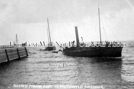 SF 740 - Scotch Fishing Boat In Southwold Harbour, Suffolk c1910