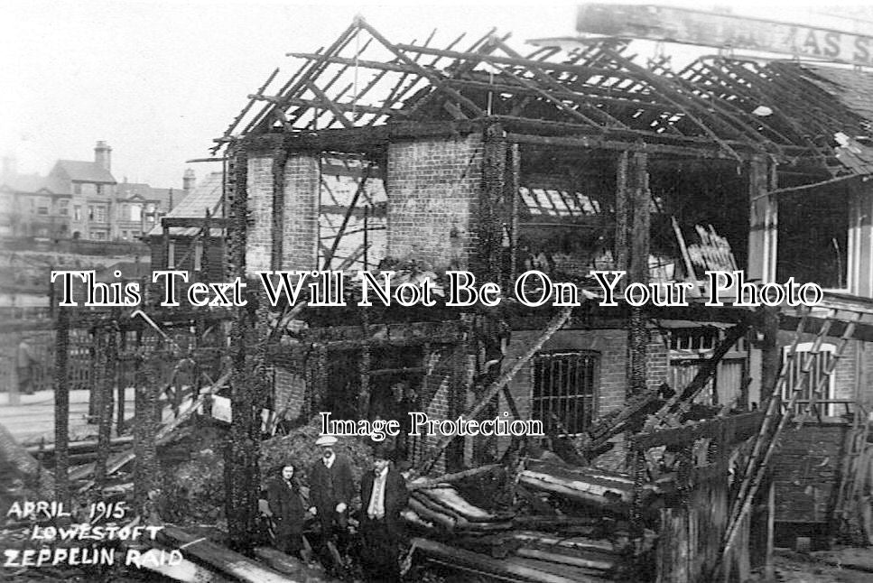 SF 757 - Zeppelin Damaged Railway Buildings, Lowestoft, Suffolk 1915