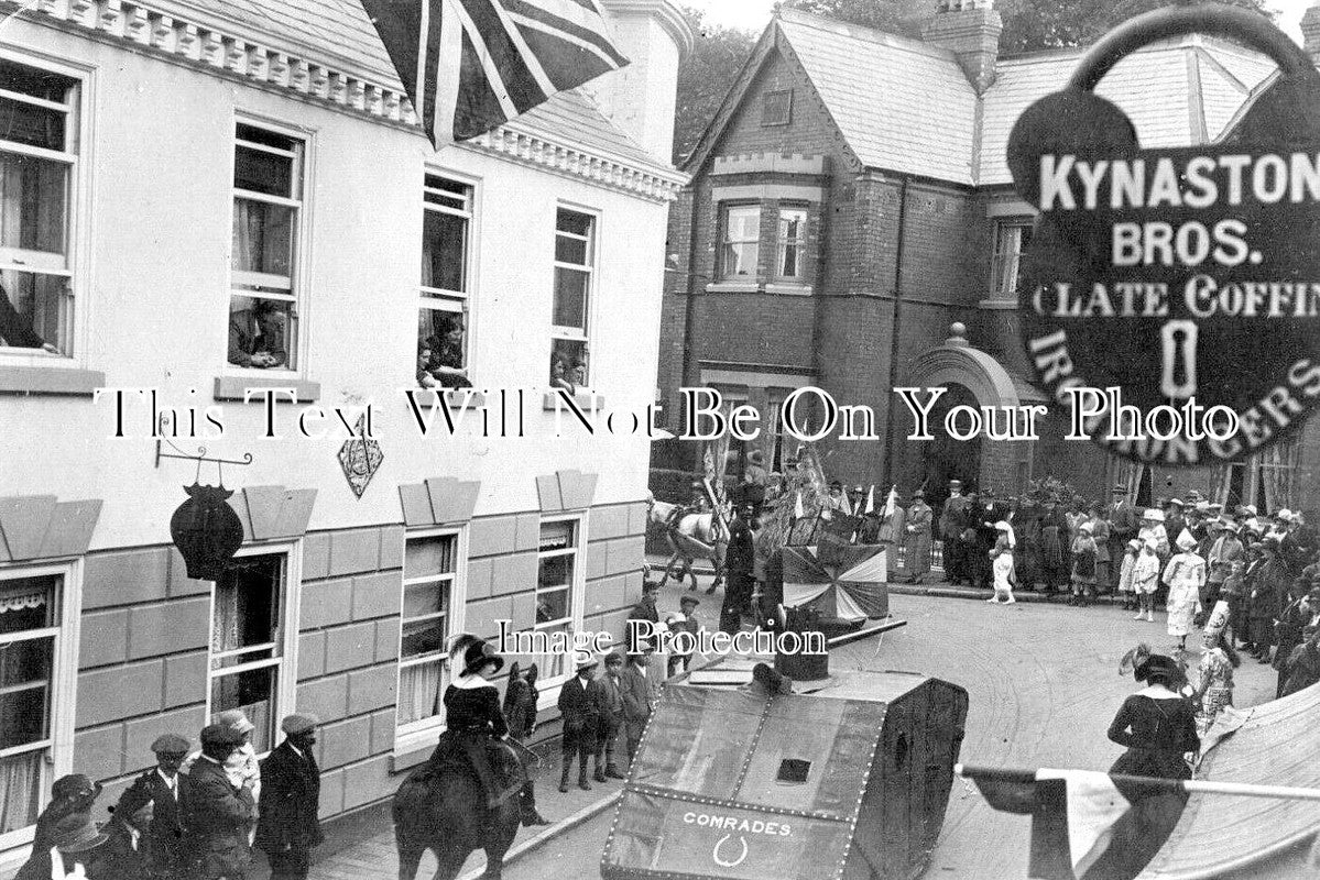 SH 1098 - Wem Parade, WW1 Tank Float, Shropshire