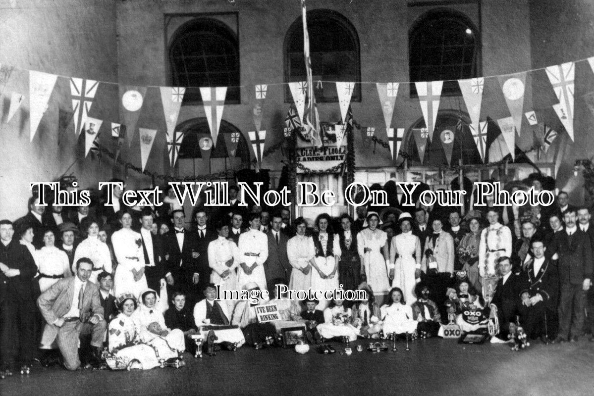 SH 78 - Roller Skating Group, Ludlow, Shropshire c1911