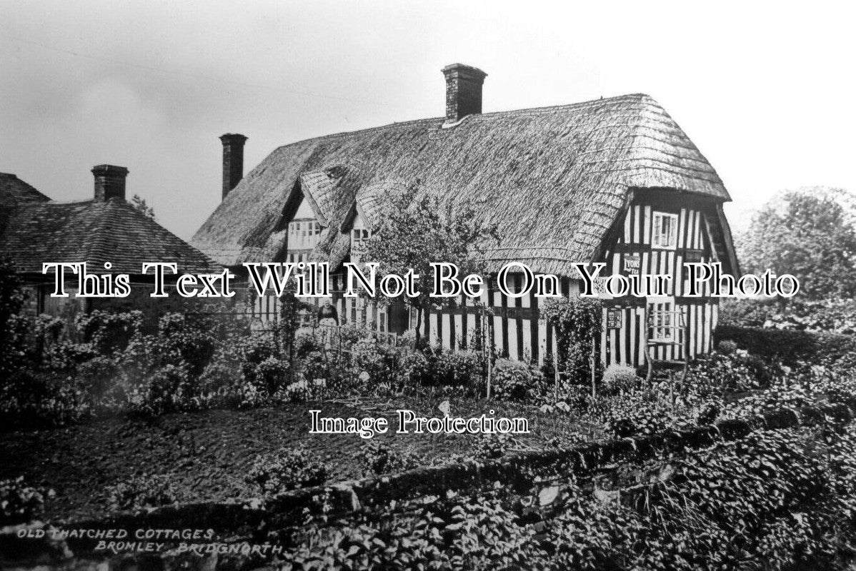 SH 897 - Old Thatched Cottages, Bromley, Bridgnorth, Shropshire
