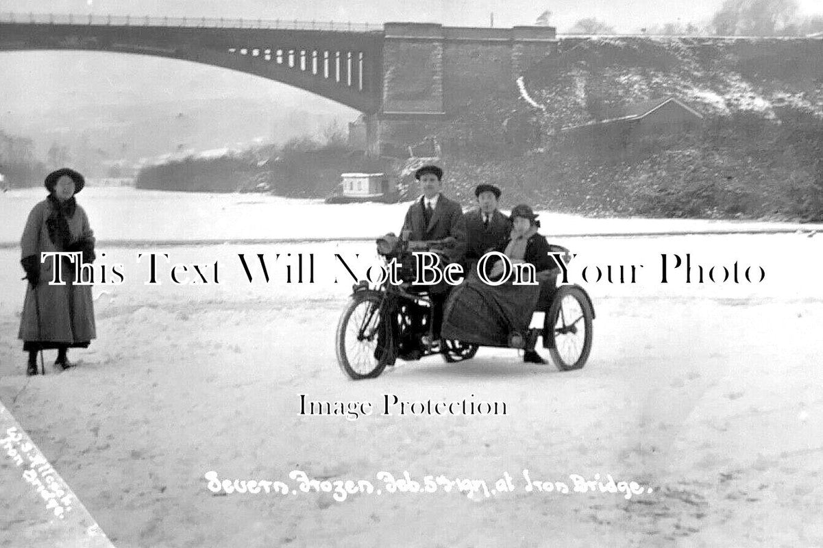 SH 922 - The River Severn Frozen, Ironbridge, Shropshire c1917