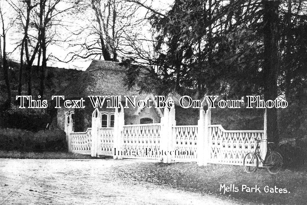 SO 1001 - Mells Park Gates, Bath, Somerset – JB Archive