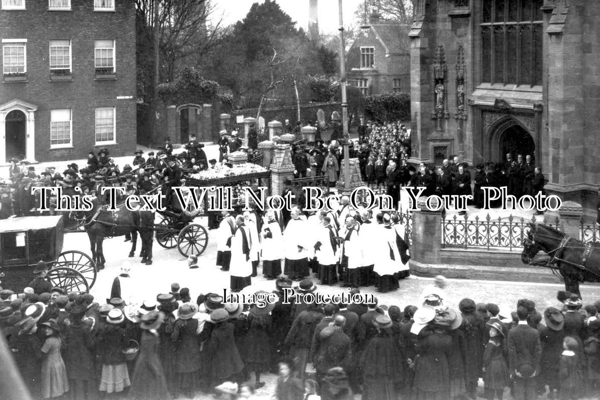 SO 1140 - St Marys Church Grand Funeral, Taunton, Somerset