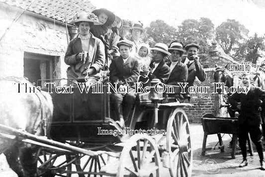 SO 1746 - Carriage At Keynsham Orchard, Somerset