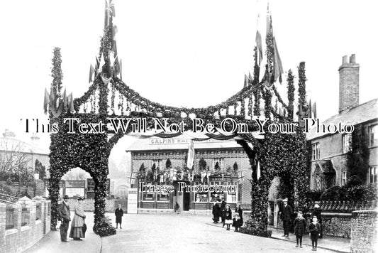 SO 1750 - Floral Arch & Galpins Railway Hotel, Wellington, Somerset