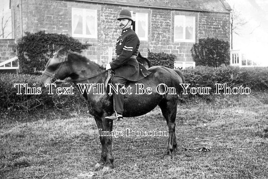 SO 2359 - Crewkerne Policeman On Horse, Somerset