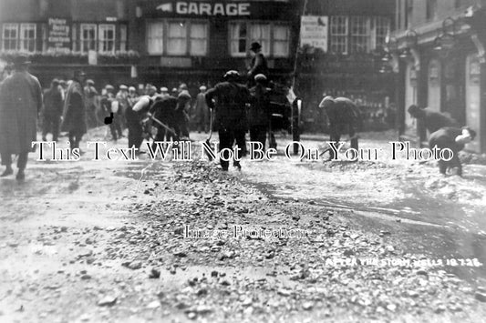 SO 2889 - The Storm At Wells, Somerset 1926