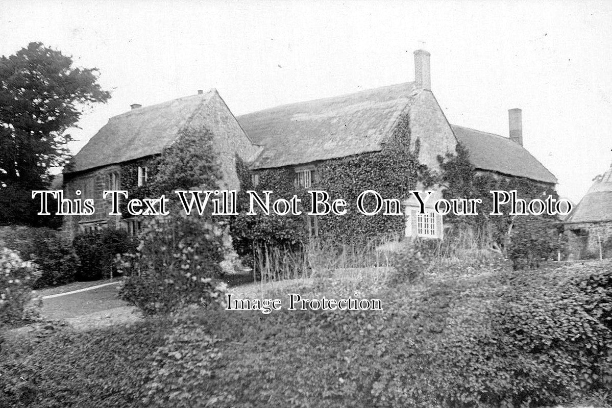 SO 292 - Farmhouse Near Ilminster, Somerset