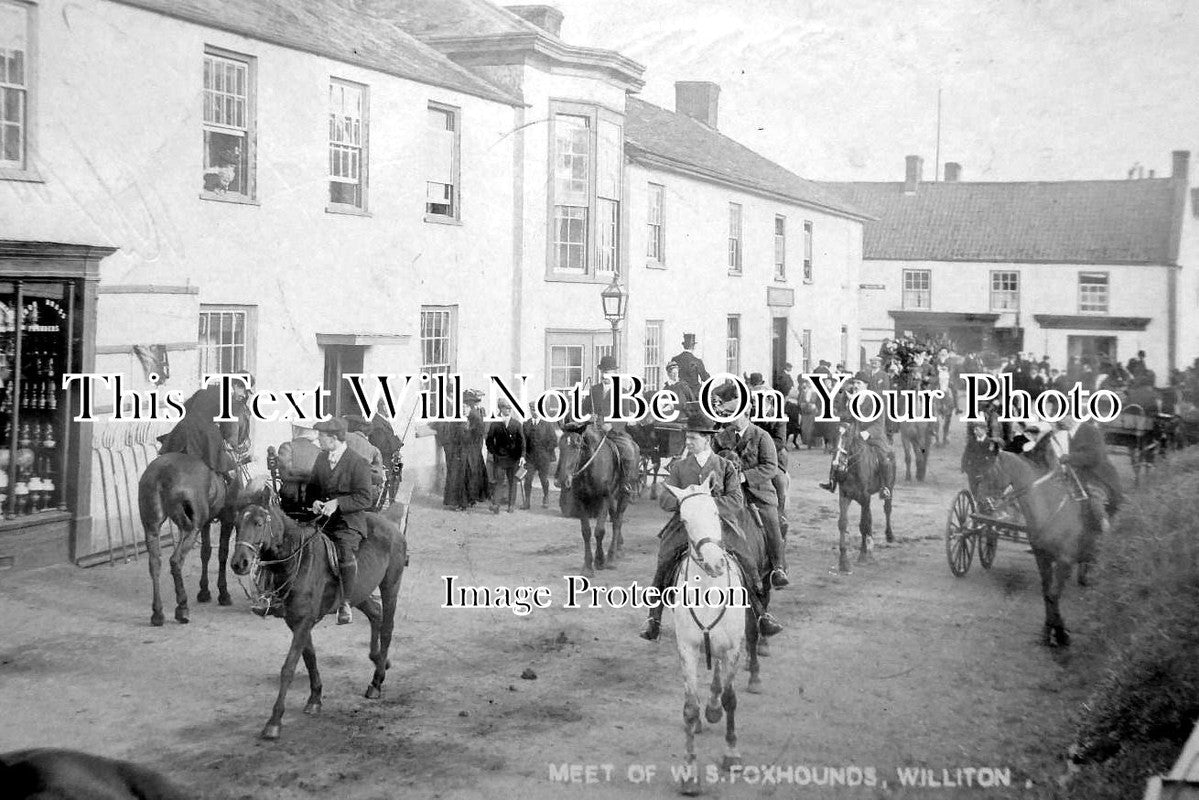 SO 307 - Foxhounds Meet At Williton, Somerset