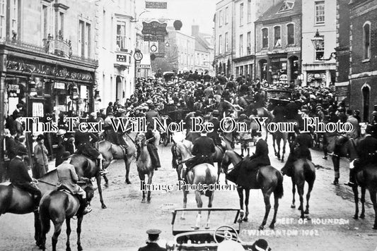 SO 379 - Fox Hunt Meet At Wincanton, Somerset