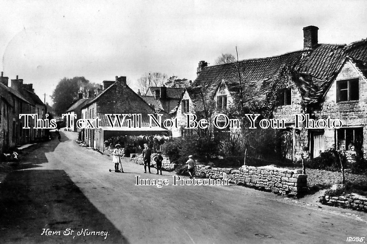 SO 526 - Hern Street, Nunney, Somerset c1929