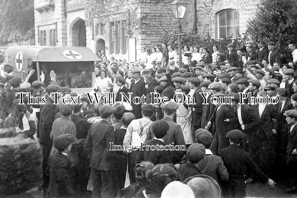 SO 702 - Red Cross Ambulance, Street, Somerset