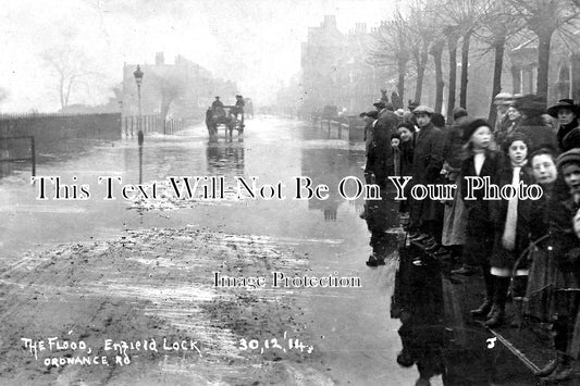 SP 695 - The Flood, Ordnance Road, Enfield Lock, London, Middlesex 1914