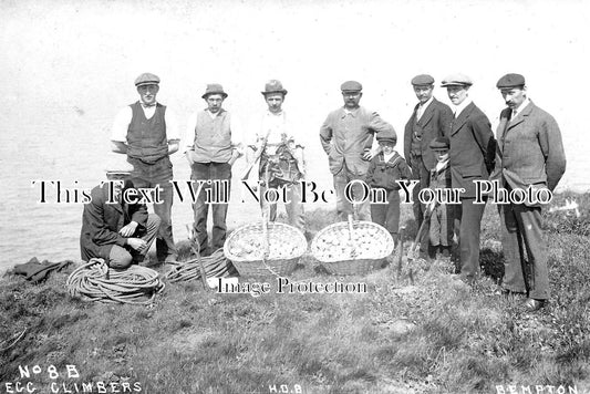 SP 743 - Bempton Egg Climbers, Yorkshire