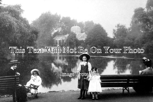 ST 1059 - West Park, Wolverhampton, Staffordshire