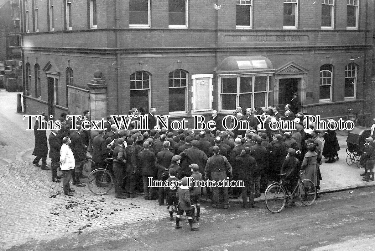 ST 1231 - Unveiling Lichfield War Memorial, Brewery, Staffordshire