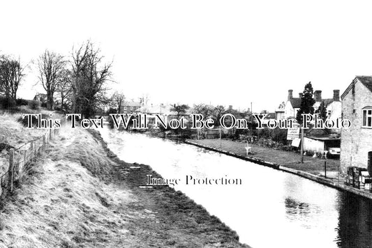 ST 1524 - The Canal, Gnosall, Staffordshire