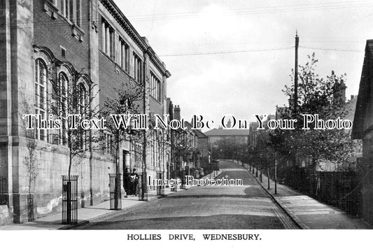 ST 1656 - Hollies Drive, Wednesbury, Staffordshire