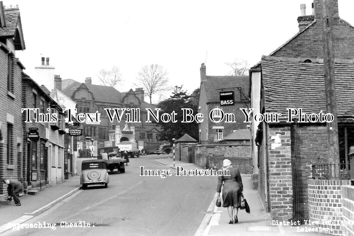 ST 1677 - Approaching Cheadle, Staffordshire