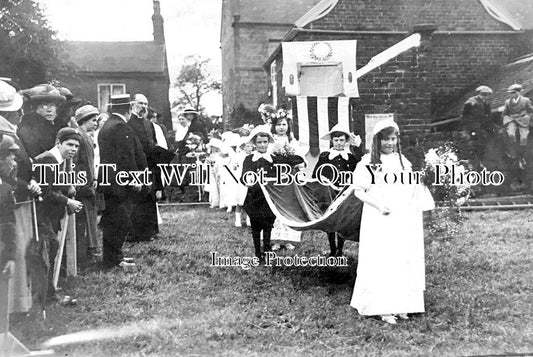 ST 1823 - Endon Wells Dressing Queen, Staffordshire c1914