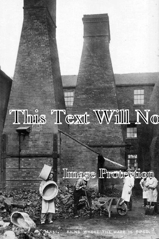 ST 208 - Kiln Where The Ware Is Fired, Burslem, Staffordshire