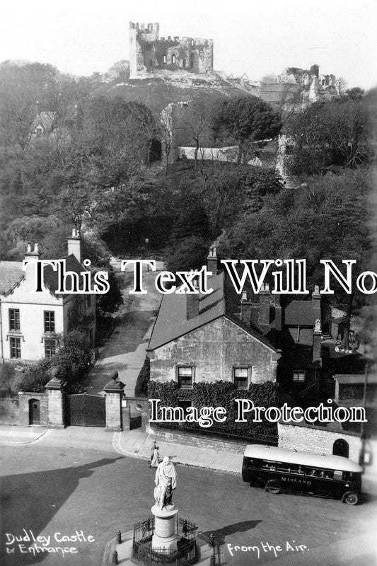 ST 500 - Entrance To Dudley Castle, Staffordshire c1939