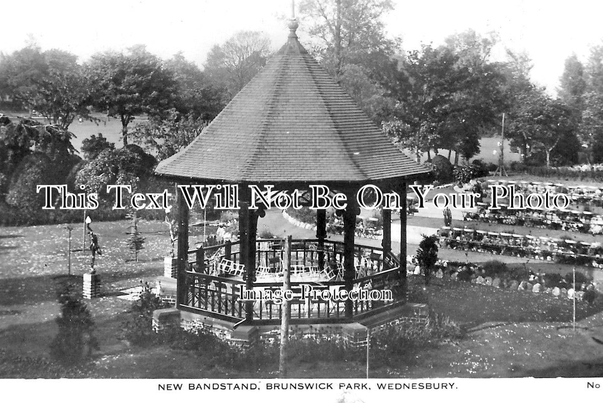 ST 744 - New Bandstand, Brunswick Park, Wednesbury, Staffordshire c1932