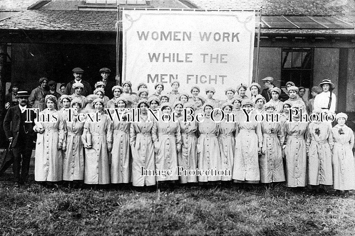 ST 92 - Factory Girls, Salt Road, Stafford, Staffordshire c1916 WW1 Munitions Factory