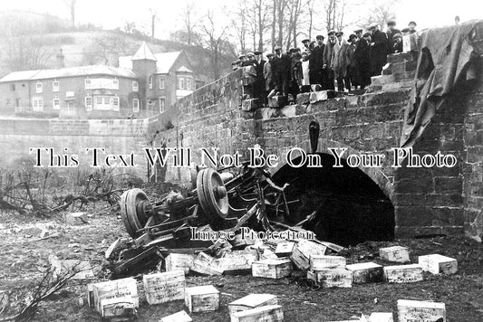 ST 980 - Pure Lard Cart Crash, Mayfield, Staffordshire