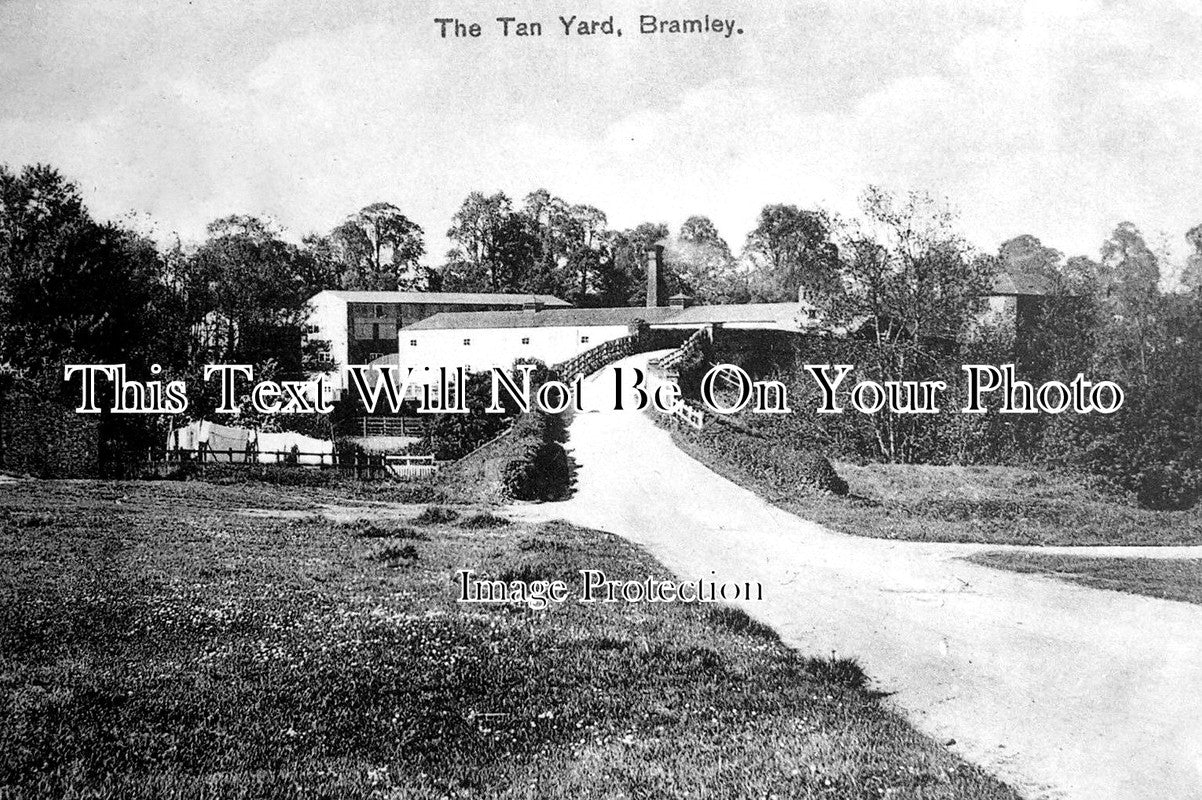 SU 1429 - The Tan Yard, Bramley, Guildford, Surrey c1912