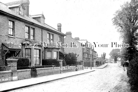 SU 1664 - Burton Road, Hampton Hill, Surrey c1905