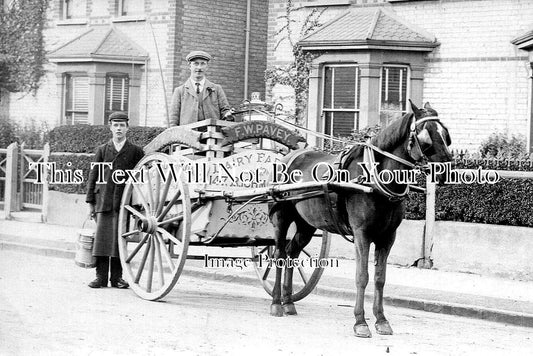 SU 2220 - FW Pavey Dairy Farm Milk Horse & Cart, Richmond, Surrey