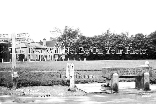 SU 2538 - The Green & Water Trough, Woldingham, Surrey c1937