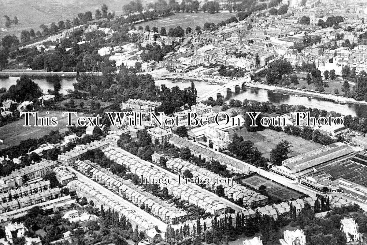 SU 2556 - Aerial View Of Richmond Town, Surrey