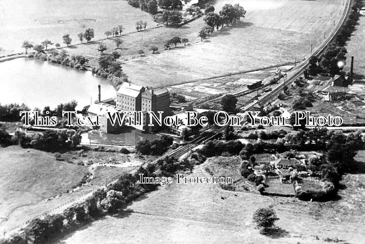 SU 2585 - Coxs Lock Mill, Addlestone, Surrey c1925