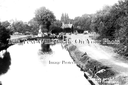 SU 2629 - Sunbury Locks From Footbridge, Surrey