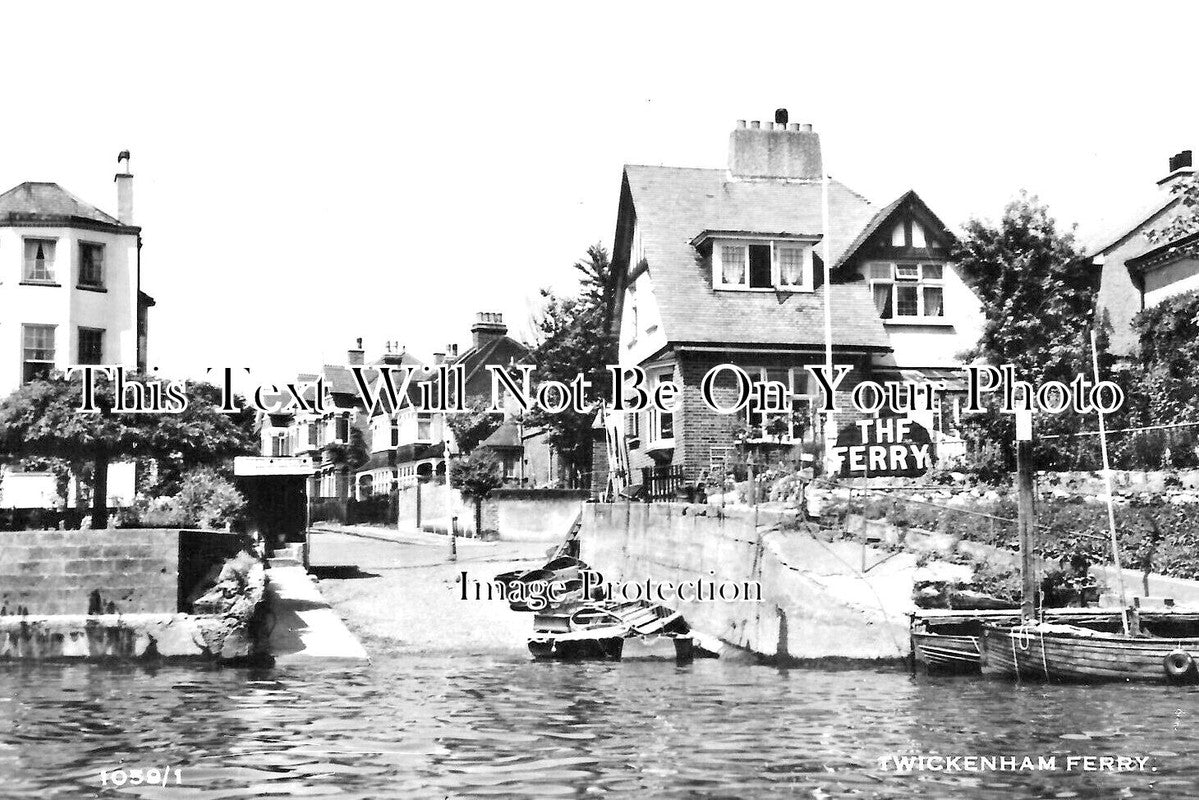 SU 2649 - Twickenham Ferry, Richmond On Thames, Surrey