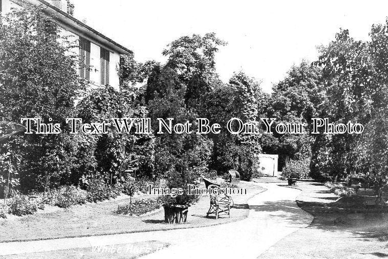 SU 2802 - White Hart Hotel, Reigate, Surrey c1908 – JB Archive