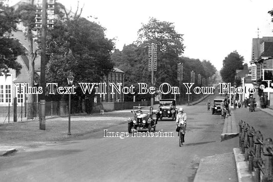 SU 3309 - London Road, Camberley, Surrey c1933