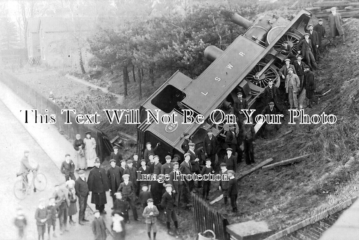 SU 3331 - LSWR Steam Loco Railway Accident, Camberley, Surrey 1907