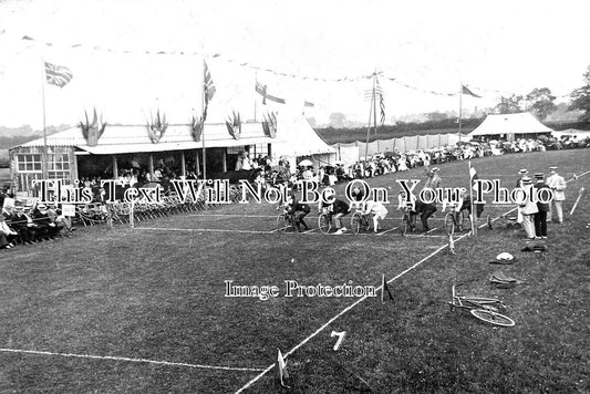 SU 3357 - Sports Day, Weybridge, Chertsey, Surrey c1911