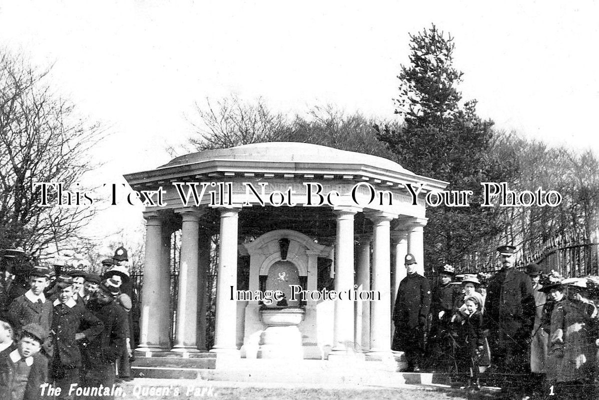 SU 3495 - The Fountain, Queens Park, Reigate Hill, Surrey