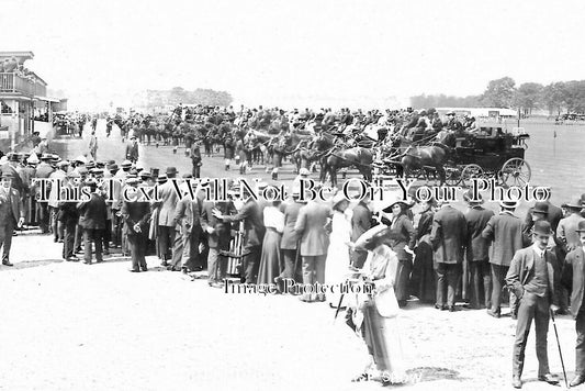 SU 3693 - Goodwood Race Meeting, Surrey c1917