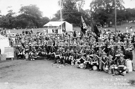 SU 583 - Large Group Of Scouts, Richmond, Surrey