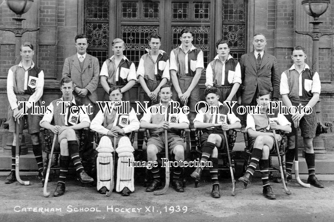 SU 828 - Caterham School Hockey Team, Surrey c1939