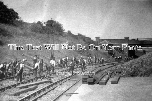 SX 1041 - Working On The Line, West St Leonards Railway Station, Sussex c1915