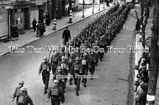 SX 1054 - Soldiers Marching, Seaford, Sussex